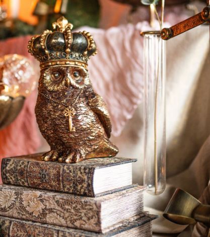 Dekoration Uggla Med Krona 16x14x26cm I lager: Vecka 31