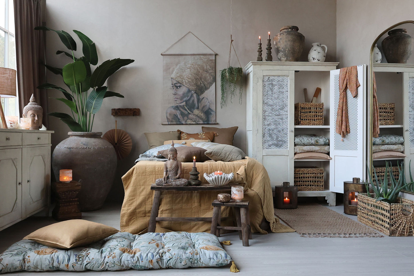 Chic Antique Skåp Gammalt franskt linneskåp antik creme