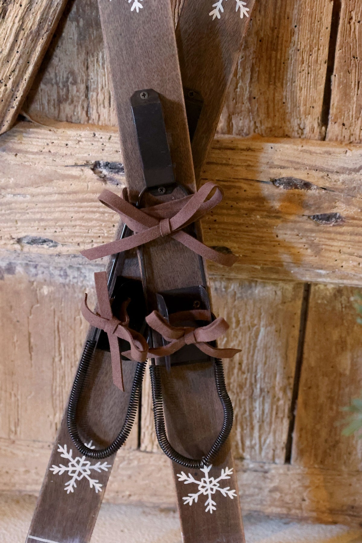 Jul div. Vintage skidor som dekoration 60 cm
