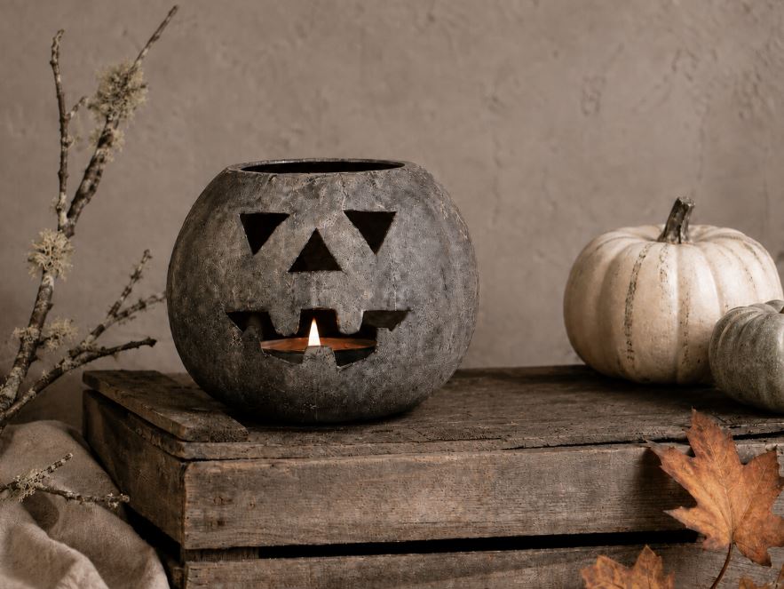 Ljuslykta/ Marschallhållare Pumpa Metall 22 cm