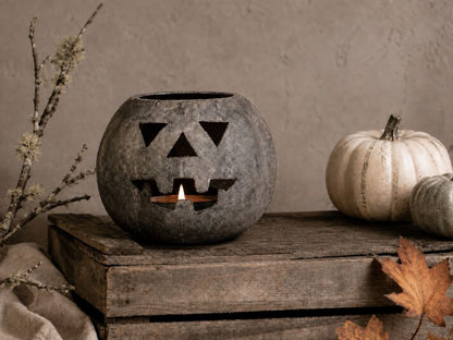 Ljuslykta/ Marschallhållare Pumpa Metall 22 cm