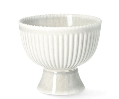 Köksservis Skål på fot Ø15x13cm Shell