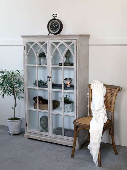 Chic Antique Vitrinskåp m. bågformade glasdörrar