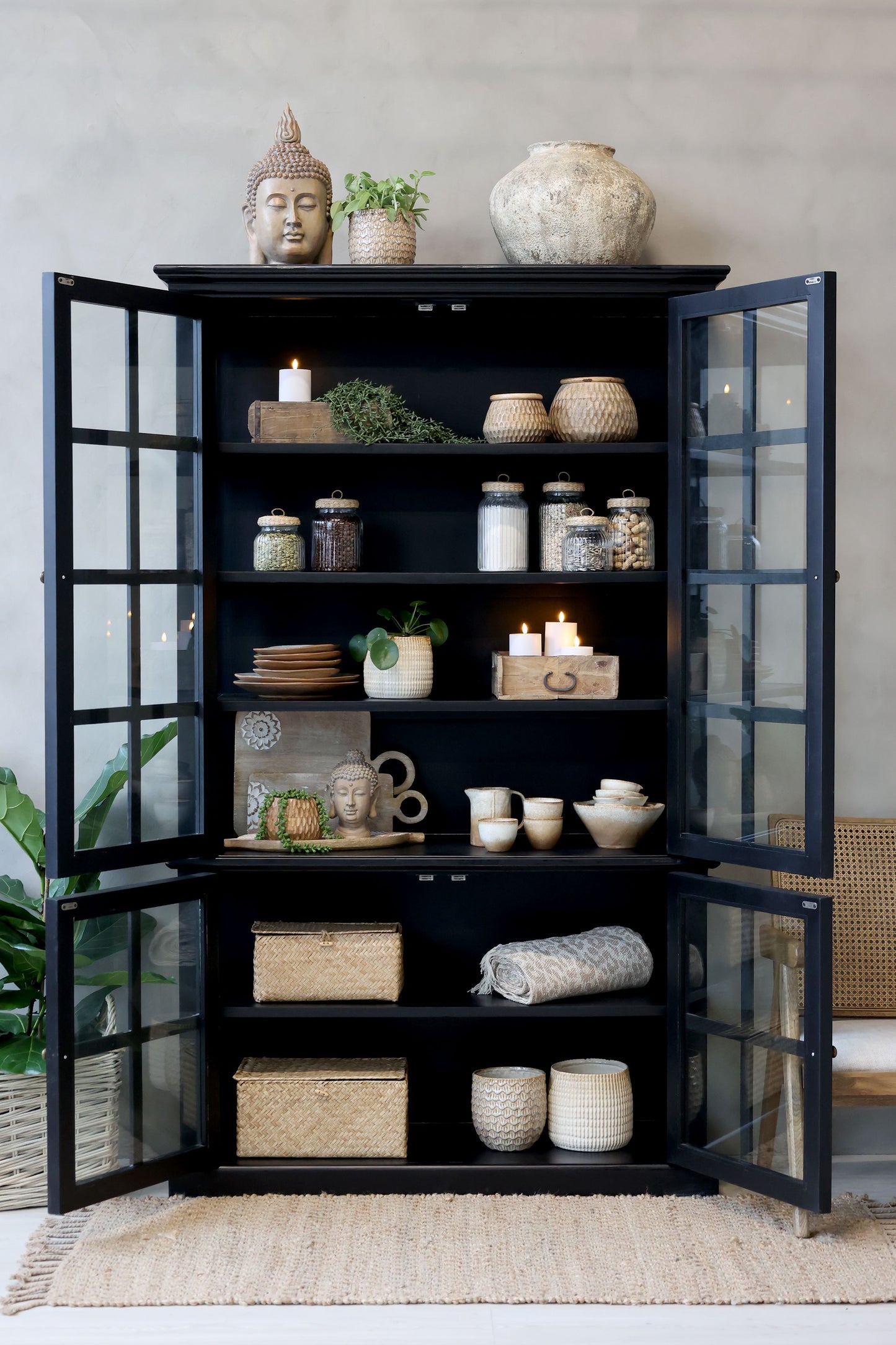 Chic Antique Vitrinskåp Marseille med 4 dörrar och hyllor H196/L120/B40 cm Svart