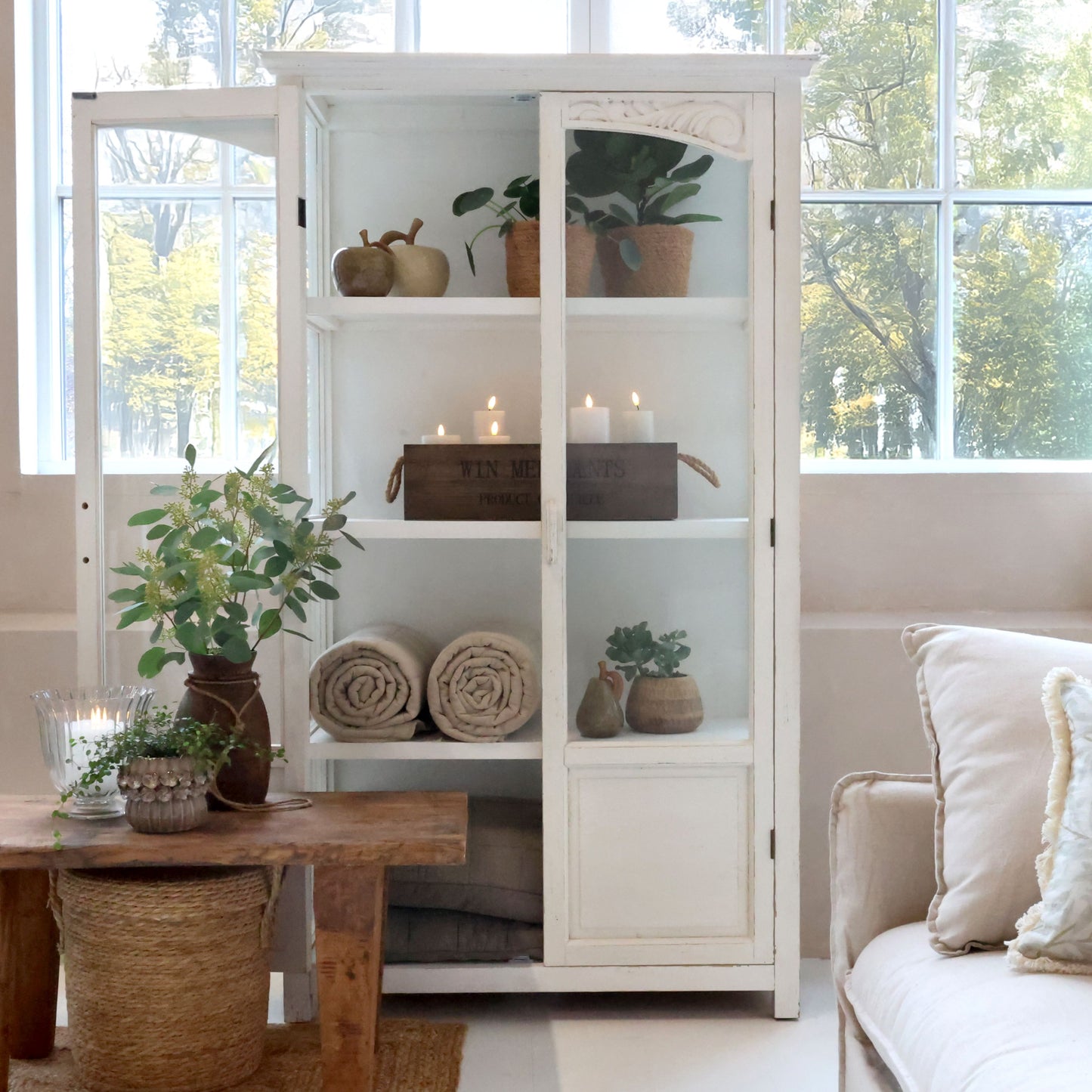 Chic Antique Vitrinskåp med glasdörrar och hyllor H170/L97/B41 cm antik creme