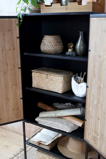 Chic Antique Skåp med 2 dörrar och 1 hylla