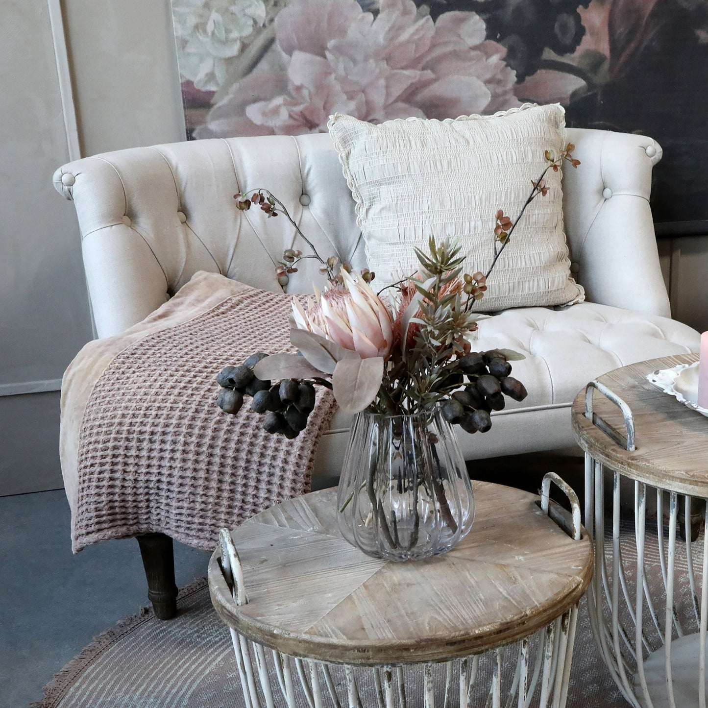 Chic Antique Fåtölj Fransk soffa i linnetyg 2. pers