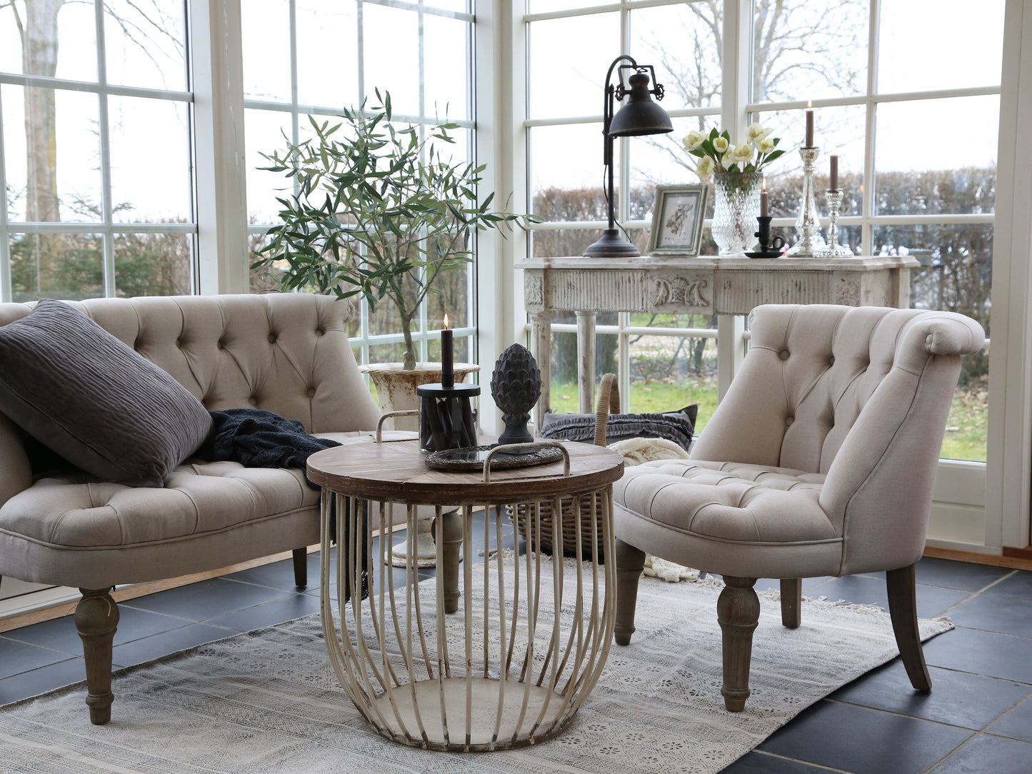 Chic Antique Fåtölj Fransk fåtölj i linnetyg