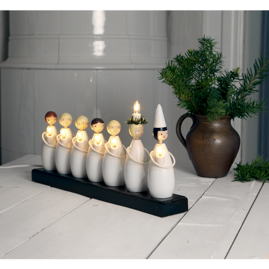 Adventsljusstake Luciatåg 48x7x22 cm