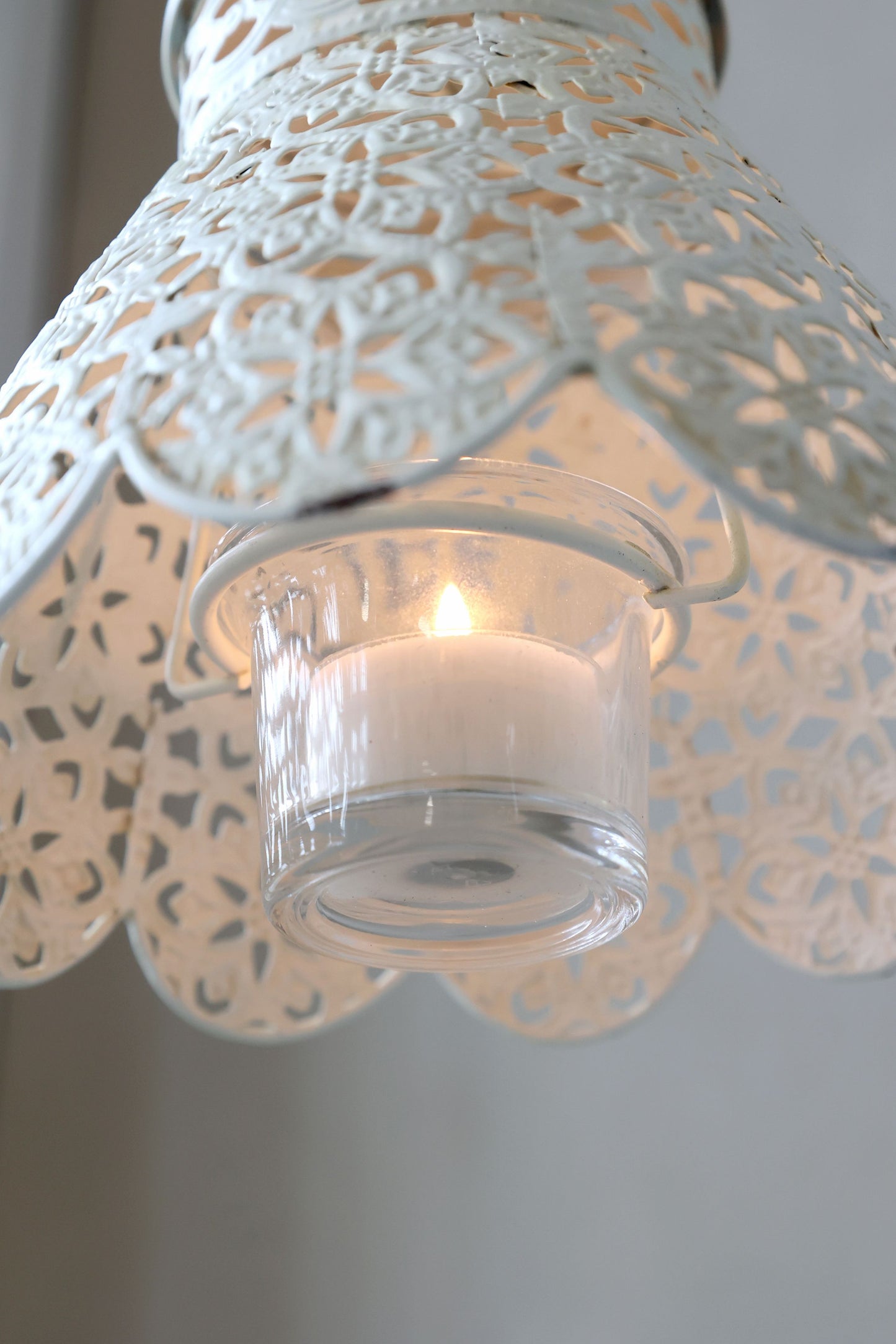 Ljuslykta hängande med skärm H18/Ø12,5 cm antik creme