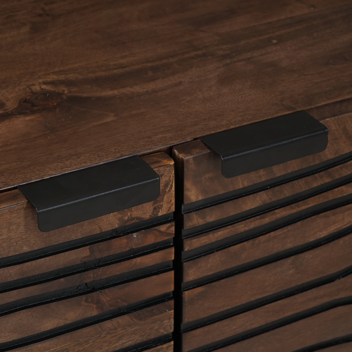 Soffbord Trä 80 x 50 x 40 cm, tillverkat av massivt Trä och ingenjörsträ.